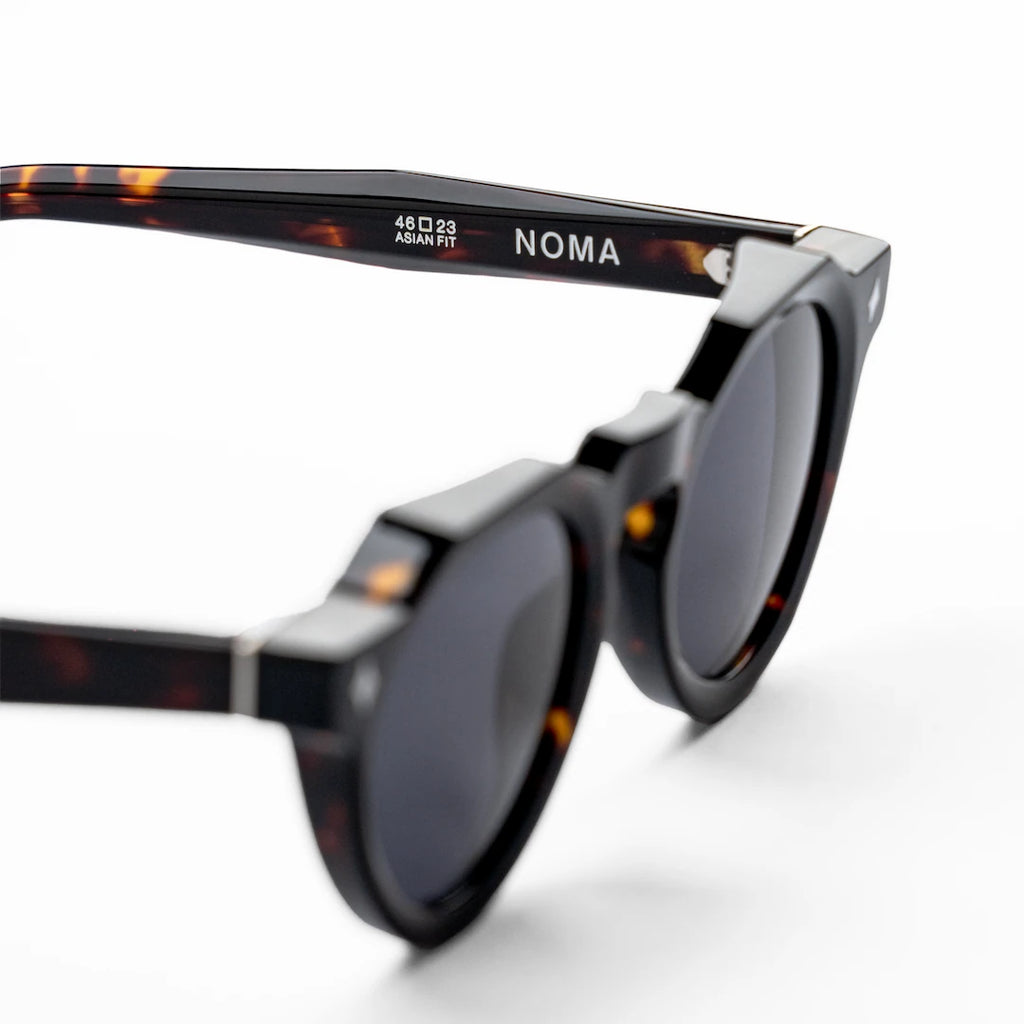 Noma Black Tortoise